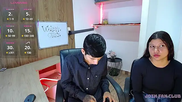 Snapshot of katty_And_alex chatting on February 22, 2025, 12:40 pm katty And alex online show from February 22, 2025, 12:40 pm