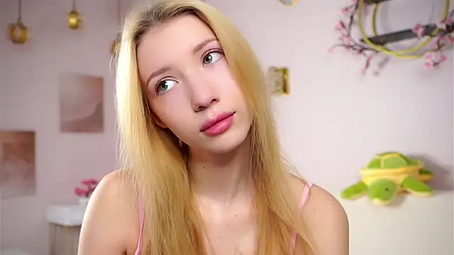 SunnivaCovil online show from February 23, 2026, 2:47 pm