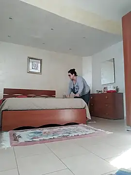 Dolcecurvy online show from November 16, 2025, 11:27 am