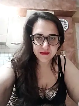 Snapshot of Dolcecurvy chatting on February 1, 2026, 10:30 pm Dolcecurvy online show from February 1, 2026, 10:30 pm