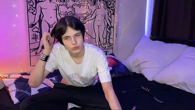 Snapshot of timi-moon chatting on February 19, 2025, 10:34 am timi-moon online show from February 19, 2025, 10:34 am