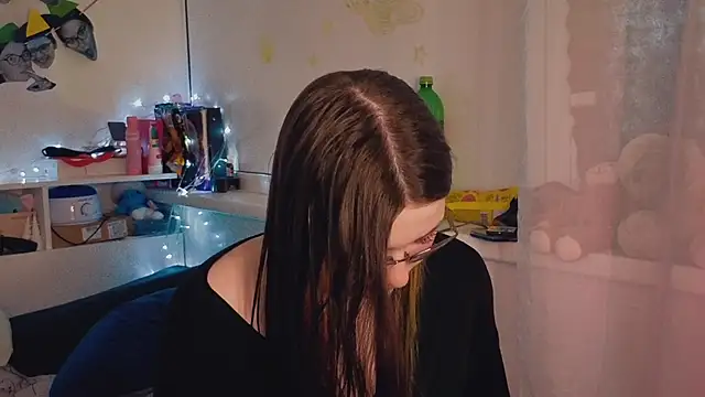 milliedoll online show from November 6, 2025, 2:12 am