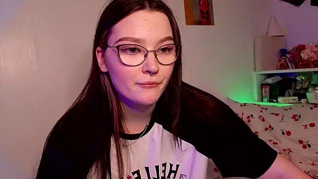 milliedoll online show from February 17, 2026, 1:51 pm