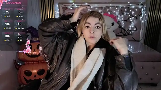 Snapshot of lili_conor_s chatting on October 30, 2025, 3:52 am lili conor s online show from October 30, 2025, 3:52 am