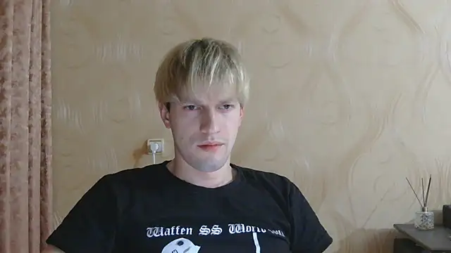 frama666 online show from May 17, 2026, 8:16 pm