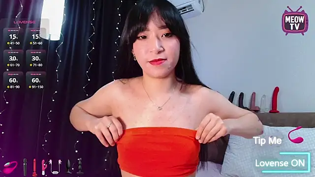 Snapshot of miyakimi0101 chatting on September 19, 2025, 12:23 am miyakimi0101 online show from September 19, 2025, 12:23 am