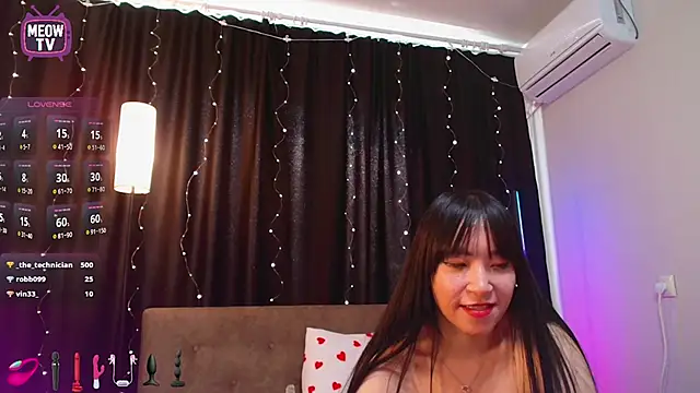 miyakimi0101 online show from February 20, 2026, 6:26 am