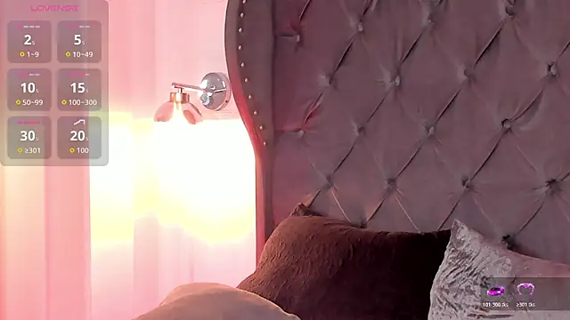 regina noctixx online show from March 27, 2026, 8:26 am