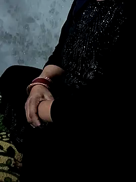 sharnjit299 online show from December 16, 2025, 5:45 am