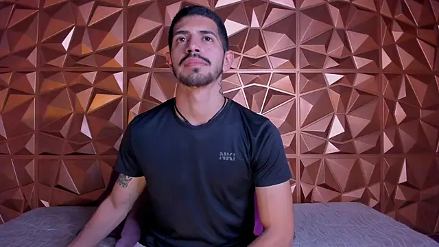 AlejandroStormm online show from November 9, 2025, 2:32 am