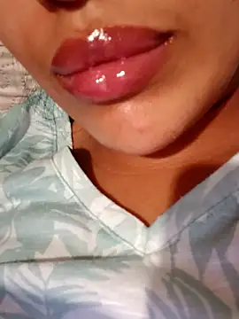 Snapshot of Sexlove1xo chatting on October 15, 2025, 3:34 pm Sexlove1xo online show from October 15, 2025, 3:34 pm