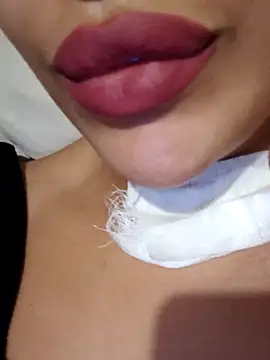 Snapshot of Sexlove1xo chatting on November 3, 2025, 3:02 pm Sexlove1xo online show from November 3, 2025, 3:02 pm