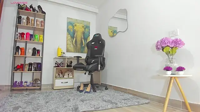 Camillevegas online show from November 27, 2025, 2:35 am