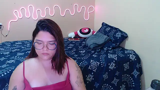 Snapshot of GoddessChaar chatting on December 5, 2025, 10:02 am GoddessChaar online show from December 5, 2025, 10:02 am