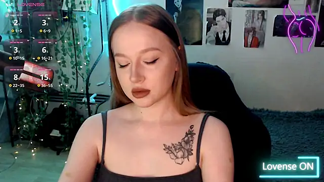 Snapshot of lissallor_ chatting on February 20, 2025, 11:32 pm lissallor online show from February 20, 2025, 11:32 pm
