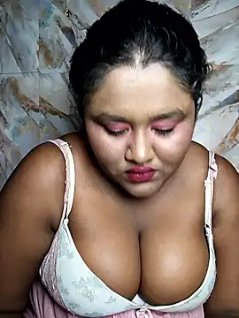 Snapshot of horny_diana chatting on January 17, 2026, 5:49 pm horny diana online show from January 17, 2026, 5:49 pm