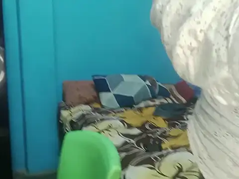 longsexji online show from November 30, 2025, 5:28 pm