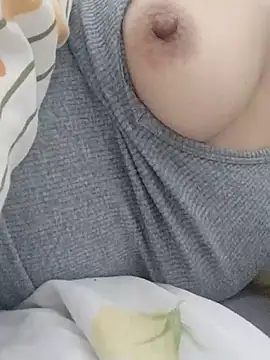 Snapshot of BUSE8821 chatting on September 20, 2025, 11:22 am BUSE8821 online show from September 20, 2025, 11:22 am