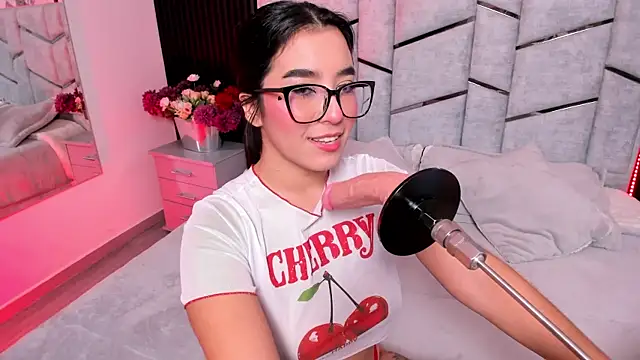 Snapshot of Ibbiebennett chatting on September 15, 2025, 11:32 am Ibbiebennett online show from September 15, 2025, 11:32 am