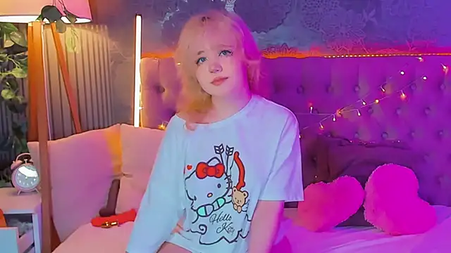 EmilyAngells online show from April 3, 2026, 5:49 am