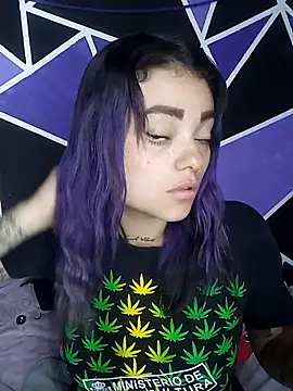 Snapshot of ChloeAllennn chatting on September 27, 2025, 2:22 pm ChloeAllennn online show from September 27, 2025, 2:22 pm