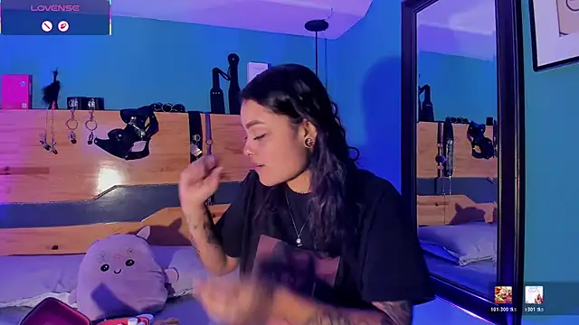 ChloeAllennn online show from March 14, 2026, 12:06 am