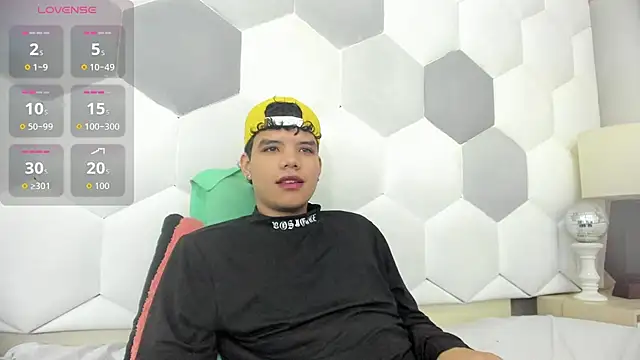 Axel Forte online show from October 29, 2025, 1:35 pm