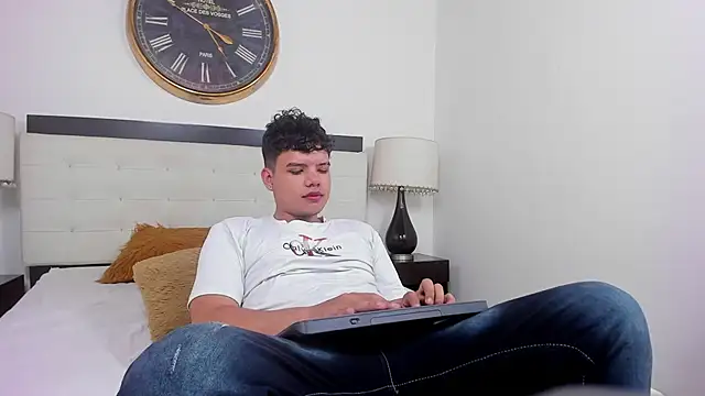 Axel Forte online show from May 26, 2026, 3:52 pm