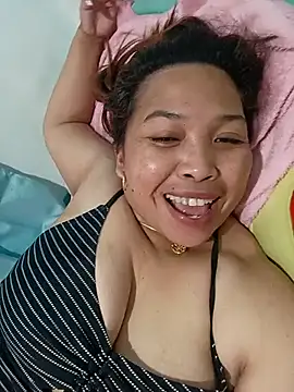 Snapshot of Sweet_fatty18 chatting on February 26, 2026, 3:16 am Sweet fatty18 online show from February 26, 2026, 3:16 am