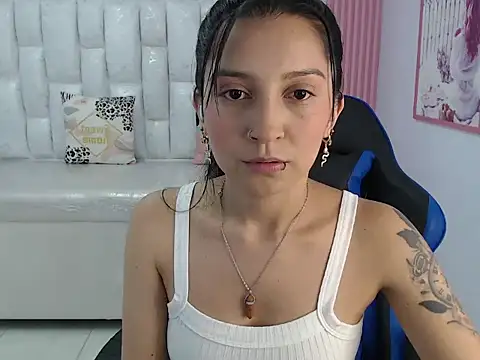 Snapshot of madhison_klain_s chatting on March 4, 2025, 8:05 pm madhison klain s online show from March 4, 2025, 8:05 pm