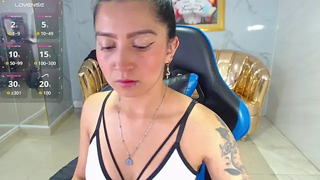 Snapshot of madhison_klain_s chatting on September 10, 2025, 2:06 pm madhison klain s online show from September 10, 2025, 2:06 pm