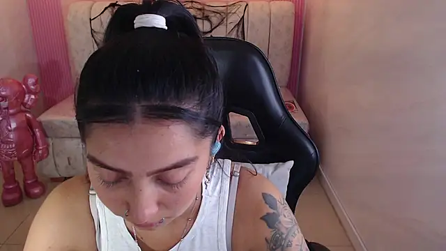 Snapshot of madhison_klain_s chatting on October 29, 2025, 8:21 pm madhison klain s online show from October 29, 2025, 8:21 pm