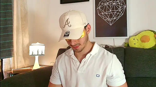 Snapshot of thomyafar chatting on February 10, 2026, 1:37 pm thomyafar online show from February 10, 2026, 1:37 pm