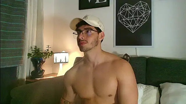 Snapshot of thomyafar chatting on February 17, 2026, 5:04 am thomyafar online show from February 17, 2026, 5:04 am