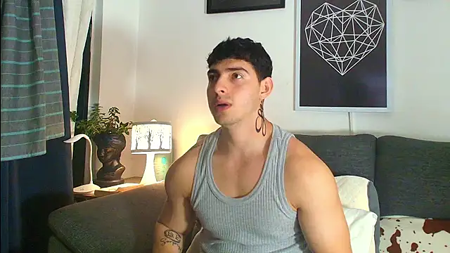 Snapshot of thomyafar chatting on March 13, 2026, 2:51 am thomyafar online show from March 13, 2026, 2:51 am