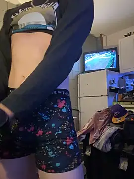 Snapshot of Polaroid_White chatting on November 29, 2025, 12:41 pm Polaroid White online show from November 29, 2025, 12:41 pm