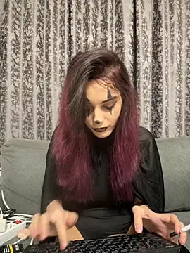 Snapshot of Mazzekyn chatting on November 1, 2025, 5:59 pm Mazzekyn online show from November 1, 2025, 5:59 pm