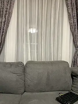 Snapshot of Mazzekyn chatting on December 14, 2025, 5:40 pm Mazzekyn online show from December 14, 2025, 5:40 pm