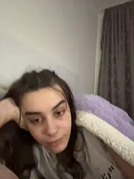 Snapshot of Mazzekyn chatting on February 21, 2026, 10:33 pm Mazzekyn online show from February 21, 2026, 10:33 pm