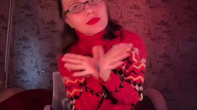 Just Scarlet  online show from September 10, 2025, 10:37 am