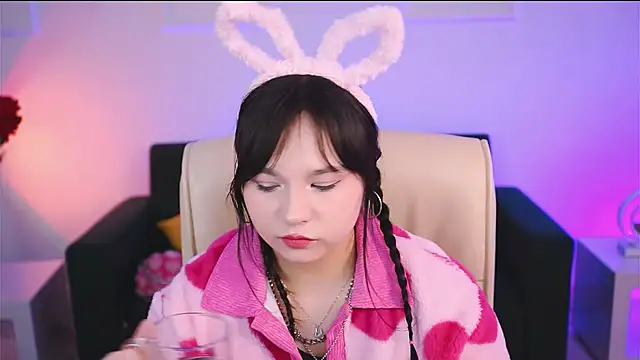 HanaWise online show from March 3, 2025, 8:16 am