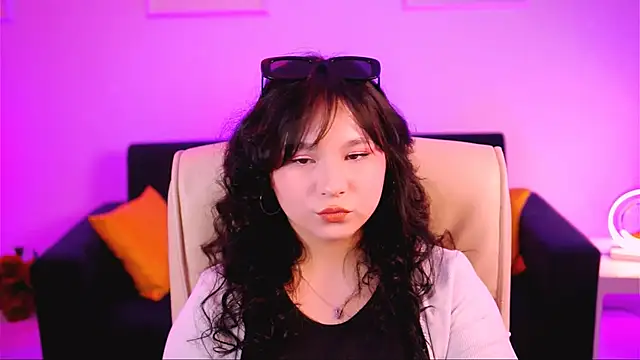 HanaWise online show from March 10, 2025, 4:28 am