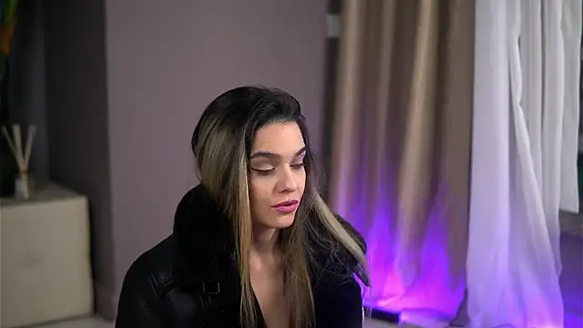 Snapshot of RobertaRosetti chatting on January 18, 2026, 11:25 am RobertaRosetti online show from January 18, 2026, 11:25 am