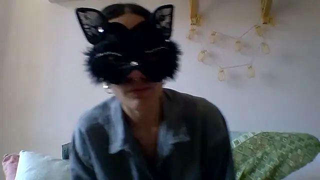 kittysissy online show from May 31, 2026, 11:28 am