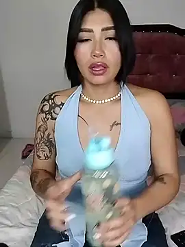 Snapshot of Kylie_brazt chatting on March 3, 2026, 4:40 am Kylie brazt online show from March 3, 2026, 4:40 am