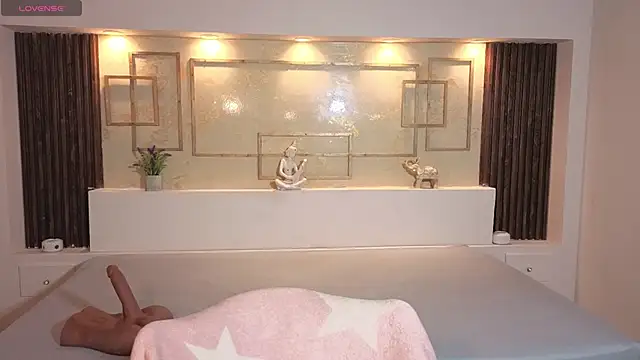 ChloeMoon9 online show from November 11, 2025, 9:53 am