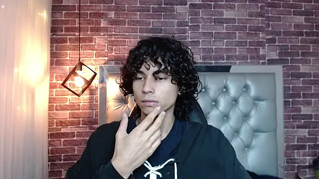 Snapshot of andres_ocasio chatting on March 6, 2025, 12:52 pm andres ocasio online show from March 6, 2025, 12:52 pm