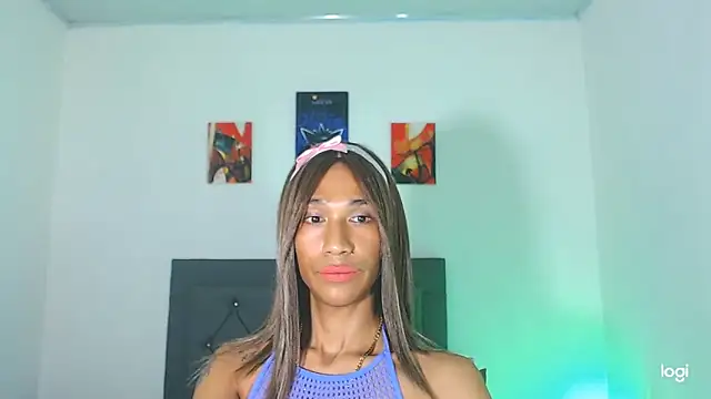 red veltet online show from March 11, 2026, 4:35 pm