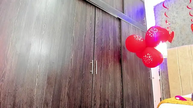 Snapshot of ava-am chatting on September 29, 2025, 1:22 am ava-am online show from September 29, 2025, 1:22 am