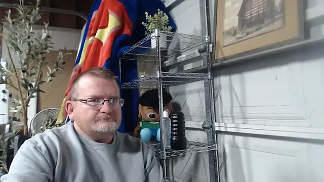 Snapshot of Randomoldguy615 chatting on March 1, 2025, 1:11 am Randomoldguy615 online show from March 1, 2025, 1:11 am